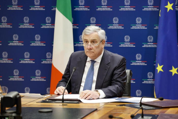 Tajani,Berlusconi Per La Pace,posizione Italia Non Cambia - Globo Diroma